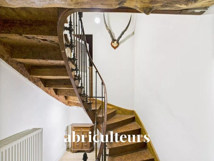 Image No.12-5 Bed House for sale