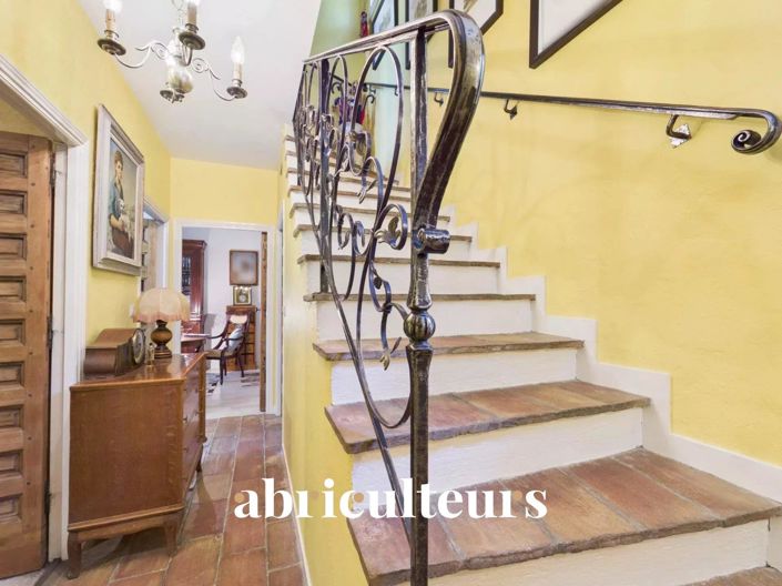 Image No.22-5 Bed House for sale