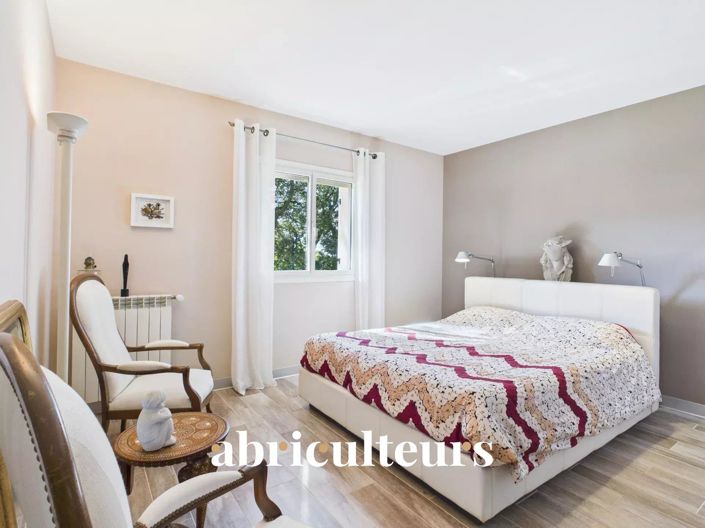 Image No.11-4 Bed House for sale