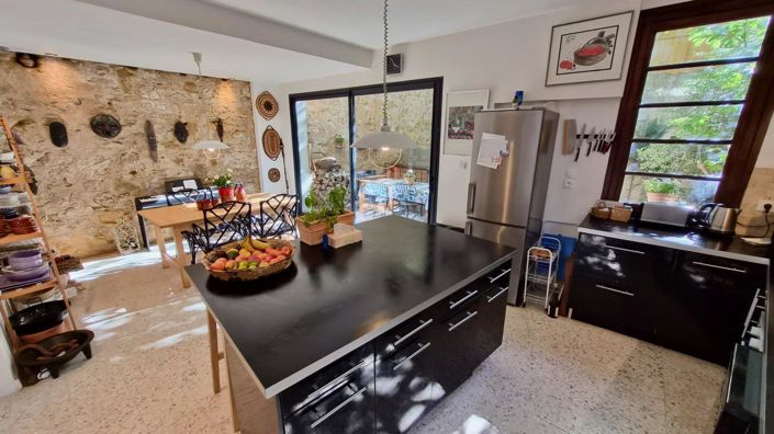 Image No.1-3 Bed House for sale