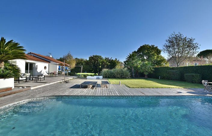 Image No.2-Maison de 5 chambres à vendre à La Crau