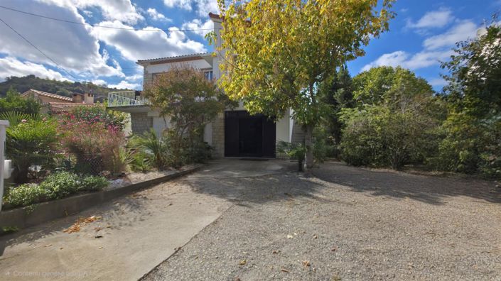 Image No.16-3 Bed House for sale