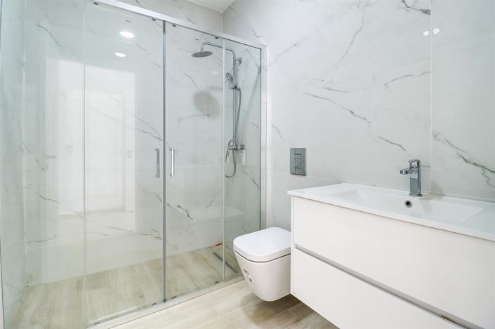 Image No.20-3 Bed House for sale