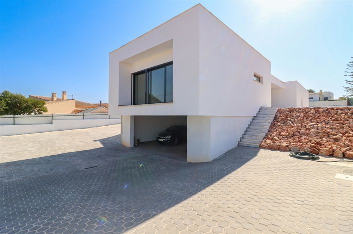 Image No.27-3 Bed House for sale