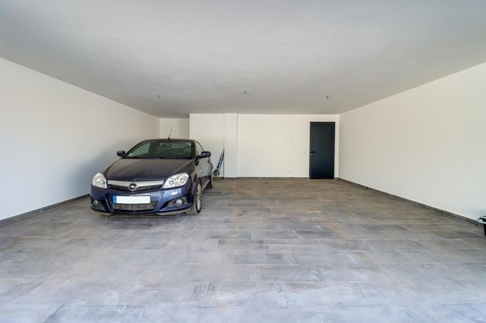 Image No.29-3 Bed House for sale