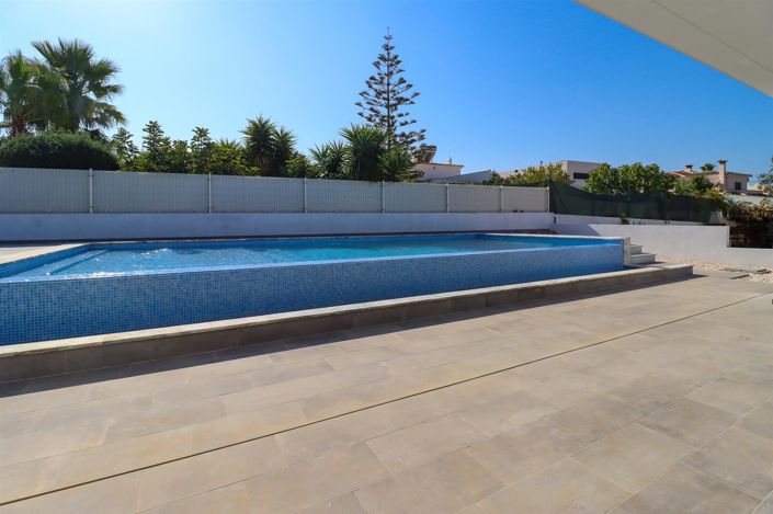 Image No.5-3 Bed House for sale