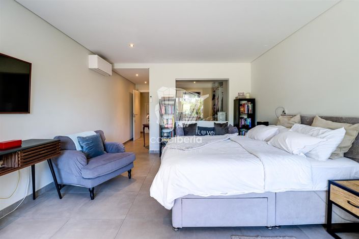 Image No.20-4 Bed House for sale