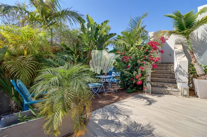 Image No.5-4 Bed House for sale