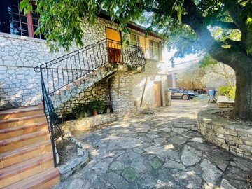 1 - Orgnac-l'Aven, House