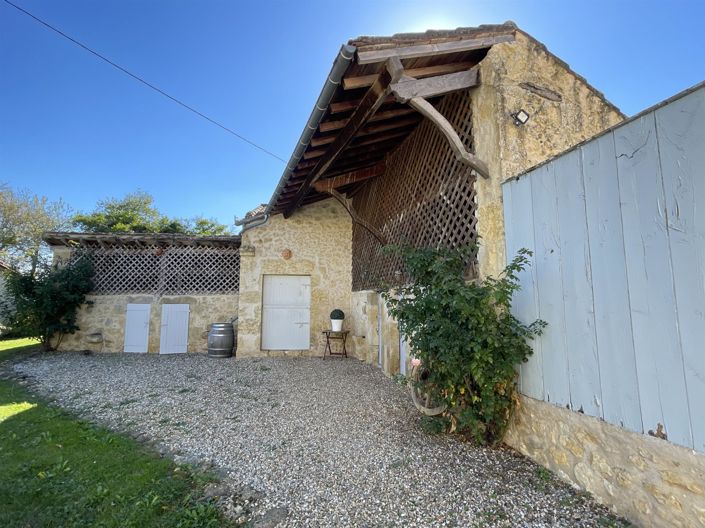 Image No.19-5 Bed House for sale