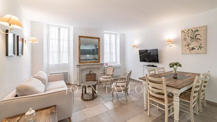 Image No.2-Appartement de 2 chambres à vendre à Cannes