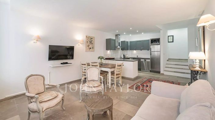 Image No.4-Appartement de 2 chambres à vendre à Cannes