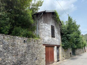 1 - Labégude, House
