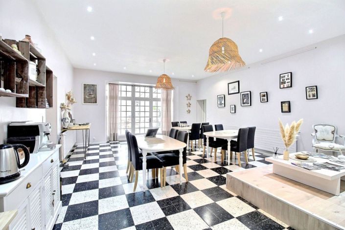 Image No.17-12 Bed House for sale