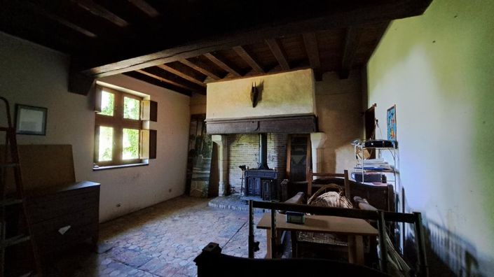 Image No.10-5 Bed House for sale