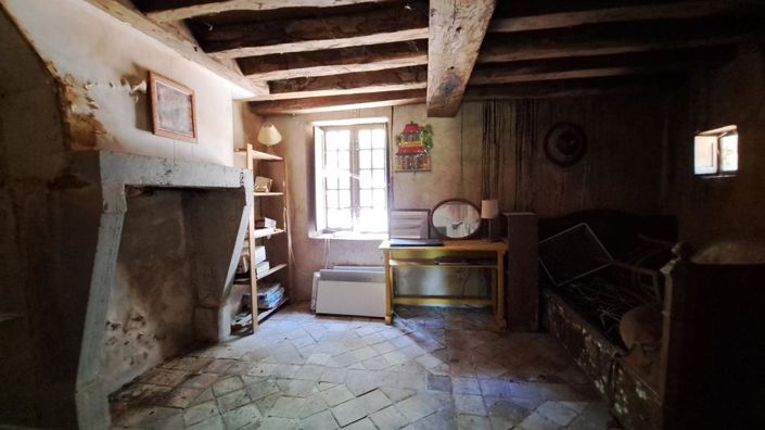 Image No.7-5 Bed House for sale