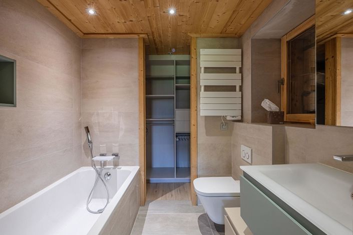 Image No.14-5 Bed House for sale