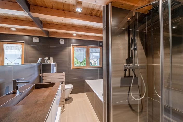 Image No.16-5 Bed House for sale