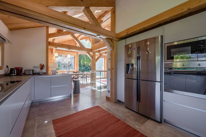 Image No.9-5 Bed House for sale