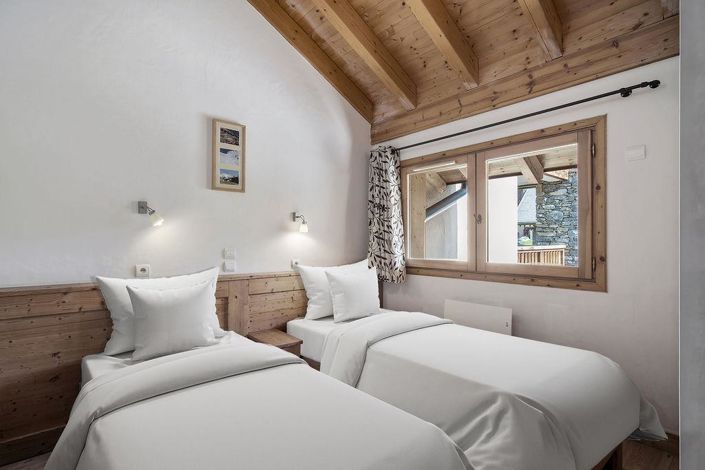 Image No.10-6 Bed Apartment for sale