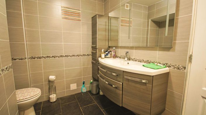 Image No.14-5 Bed Property for sale