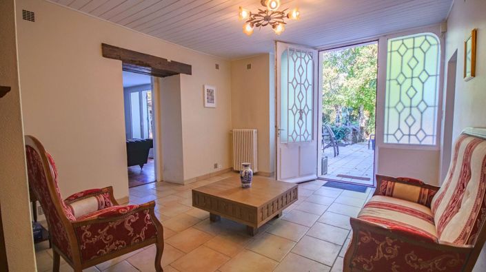 Image No.15-5 Bed Property for sale