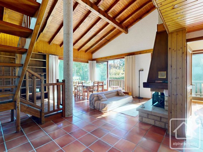 Image No.2-5 Bed Property for sale