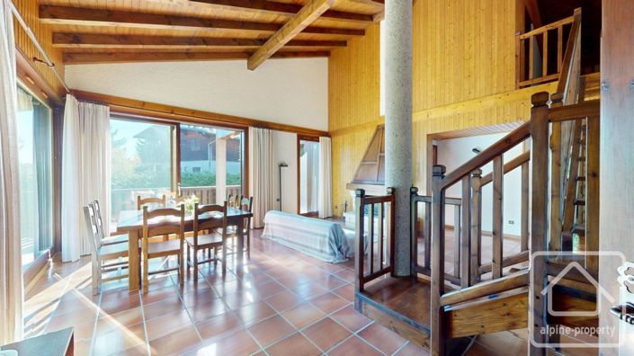 Image No.6-5 Bed Property for sale