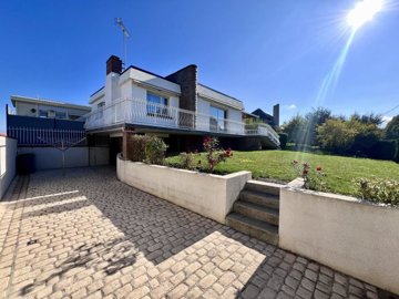 1 - Bricy, Maison