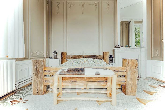 Image No.3-8 Bed House for sale