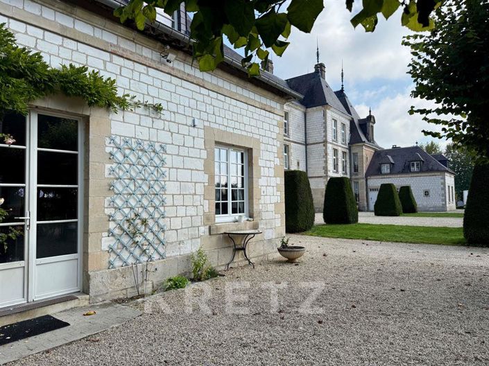 Image No.16-22 Bed Property for sale