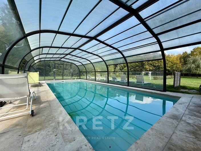 Image No.17-22 Bed Property for sale