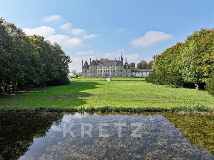 Image No.20-22 Bed Property for sale