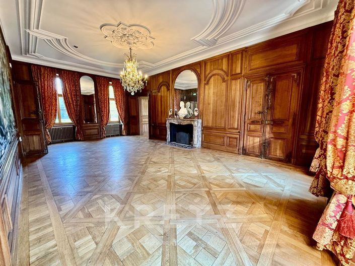 Image No.5-22 Bed Property for sale