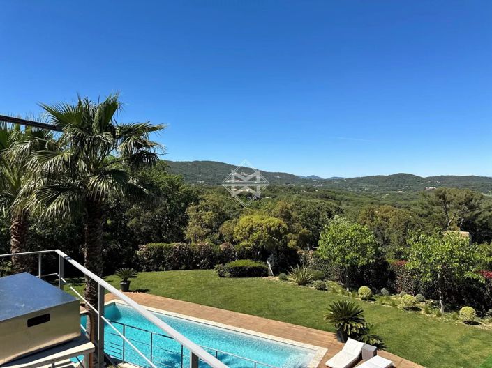 Image No.4-5 Bed House for sale