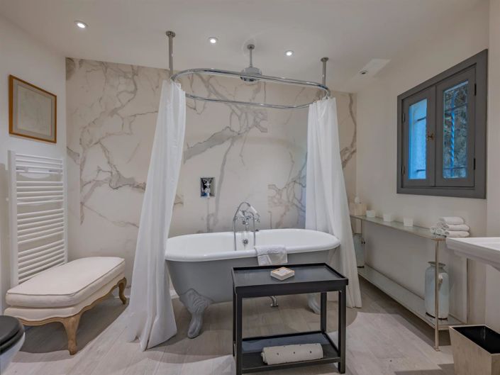 Image No.12-7 Bed House for sale