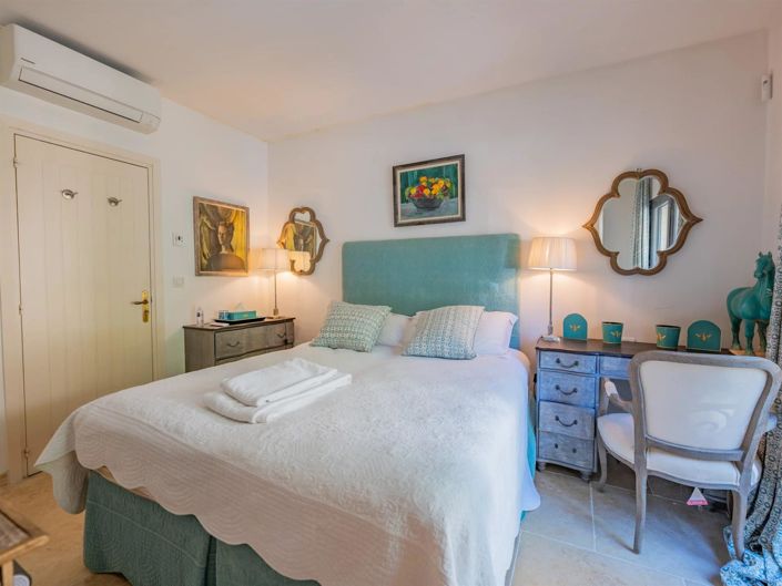 Image No.14-7 Bed House for sale