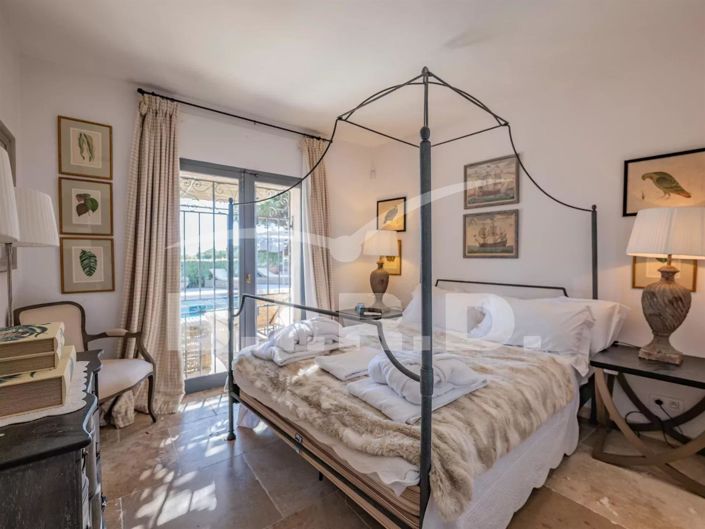 Image No.18-7 Bed House for sale