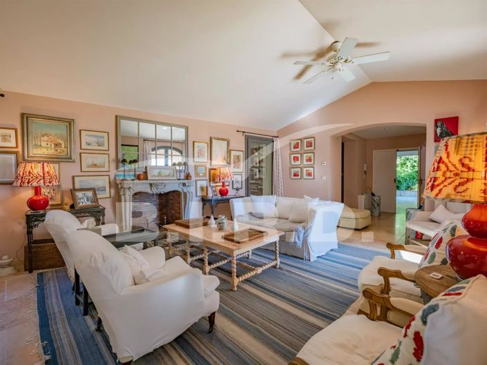 Image No.7-7 Bed House for sale