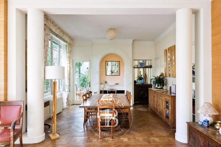 Image No.10-7 Bed House for sale