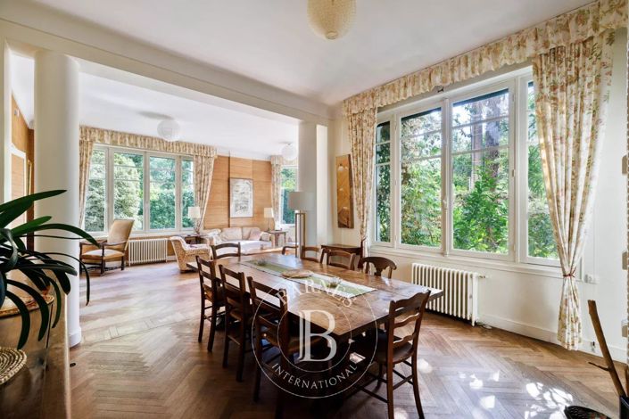 Image No.11-7 Bed House for sale