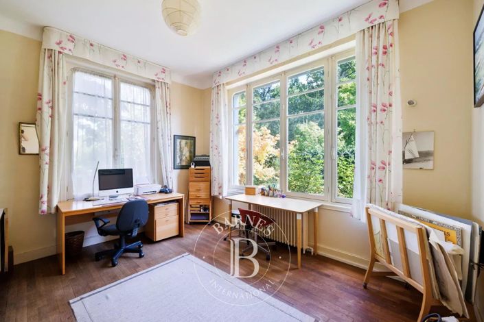 Image No.15-7 Bed House for sale