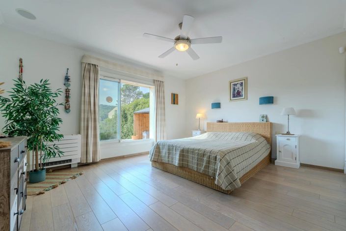 Image No.14-4 Bed House for sale