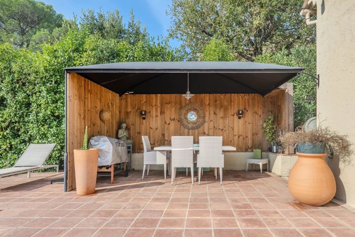 Image No.8-4 Bed House for sale