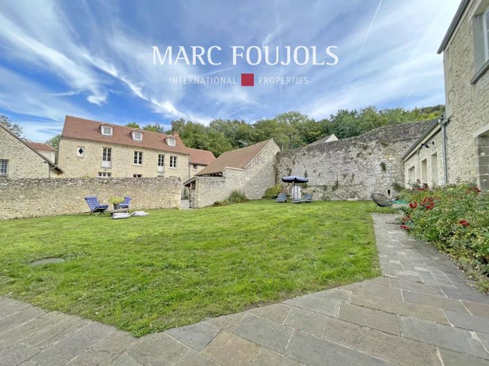 Image No.10-8 Bed House for sale