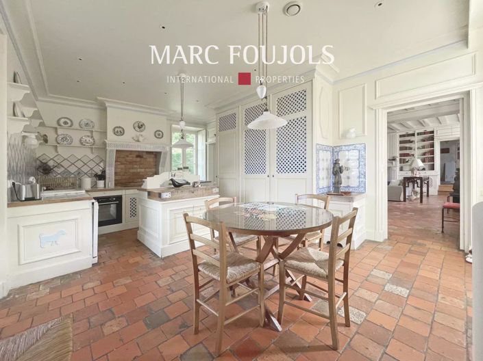 Image No.18-8 Bed House for sale