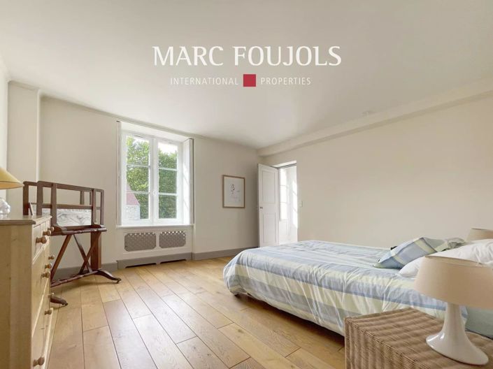 Image No.21-8 Bed House for sale