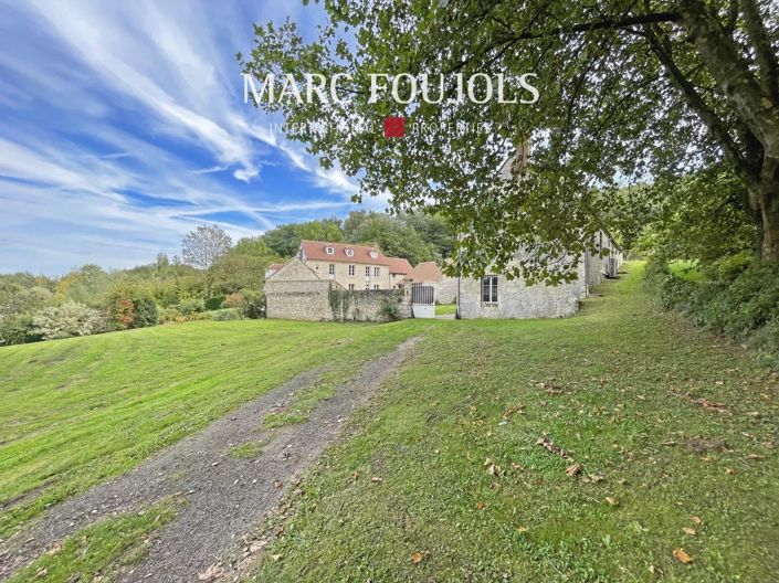 Image No.8-8 Bed House for sale