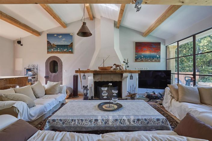 Image No.15-5 Bed House for sale