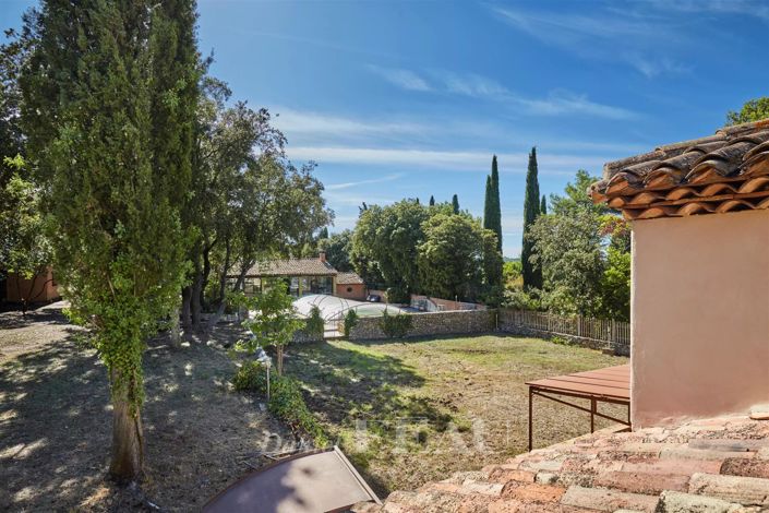 Image No.17-5 Bed House for sale